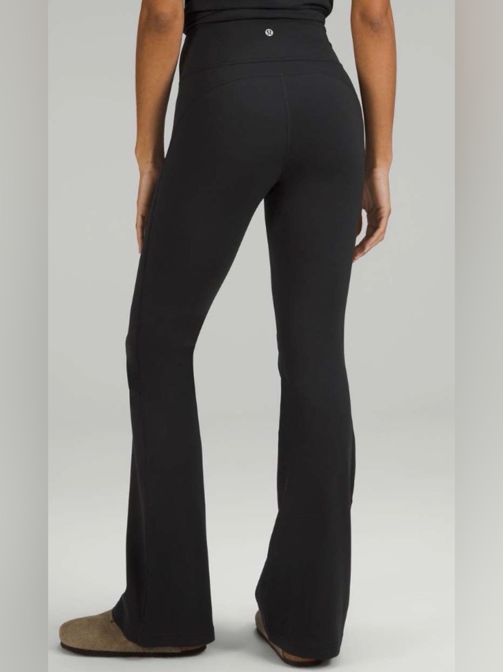 Lululemon Groove Super-High-Rise Flared Pant *Nulu
Black